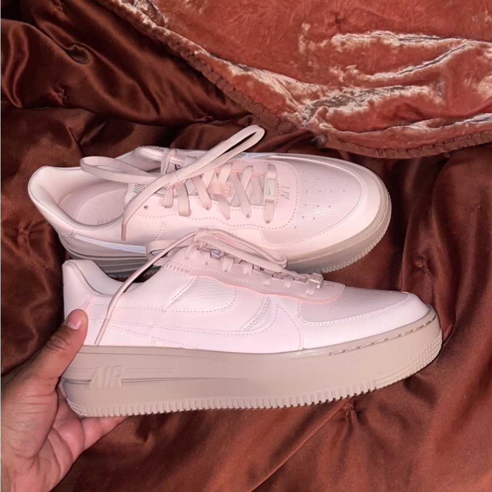 Brand new never wore platform AF1.